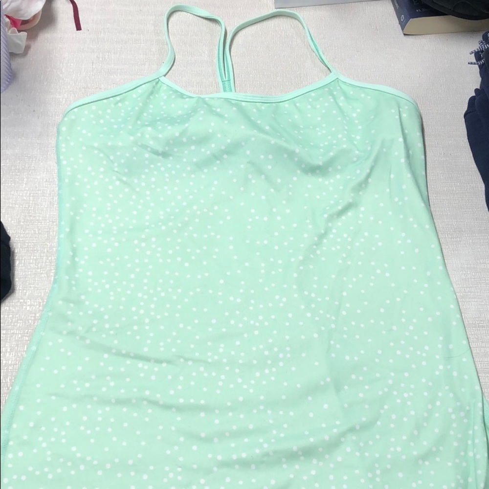 Lululemon tank
